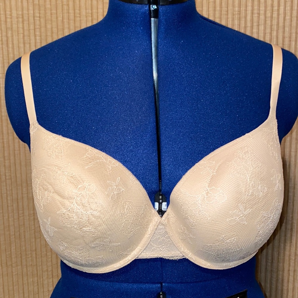 Victoria’s Secret Bio-fit bra, size 38D